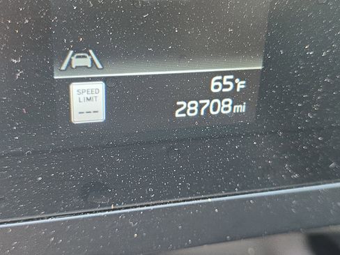 Used 2024 Kia Sportage LX image 14