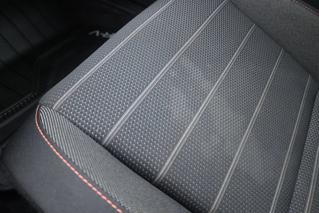 Used 2025 Honda CR-V Sport image 28