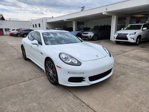 Used 2016 Porsche Panamera Edition RWD image 7