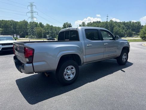 Used 2020 Toyota Tacoma SR w/ SR Convenience Package RWD image 5
