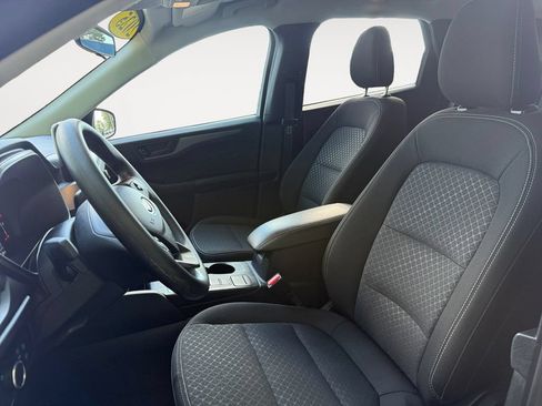 Used 2025 Ford Escape Active FWD image 9