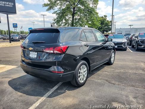 Certified 2022 Chevrolet Equinox LS w/ LS Convenience Package FWD image 12