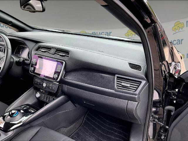 Certified 2025 Nissan Leaf SV Plus FWD image 13