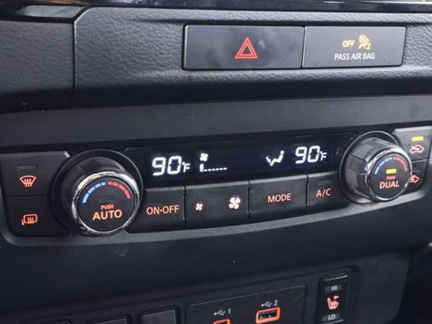 Used 2022 Nissan Frontier PRO-4X w/ Pro-4X Premium Package image 25