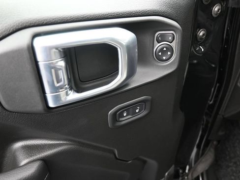 New 2026 Jeep Gladiator Sport AWD/4WD image 13