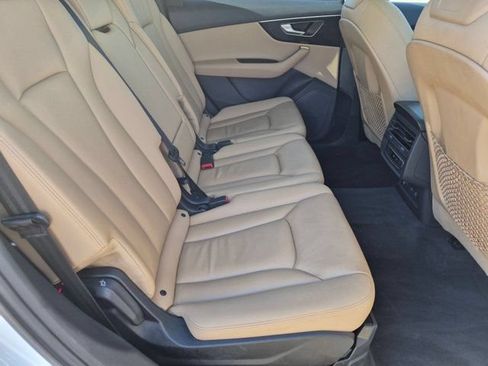 Used 2021 Audi Q7 3.0T Premium w/ Convenience Package AWD/4WD image 19