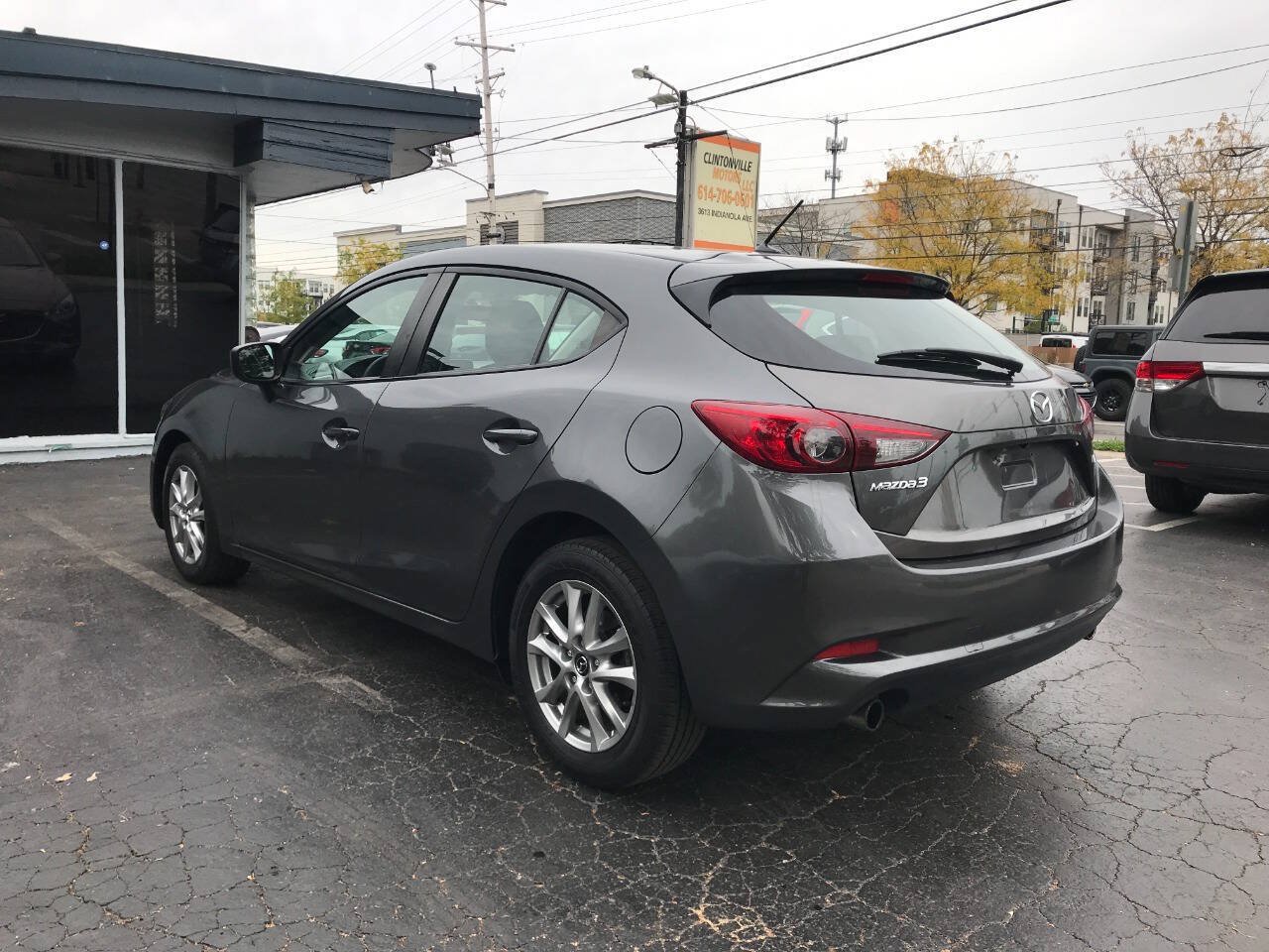 Used 2017 MAZDA MAZDA3 Sport FWD image 5