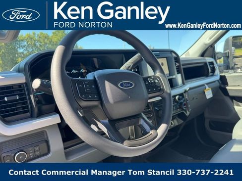 New 2026 Ford F550 4x4 Crew Cab image 25