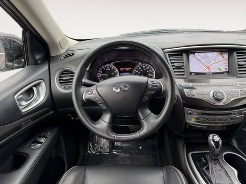 Used 2019 INFINITI QX60 Luxe w/ Essential Package image 18