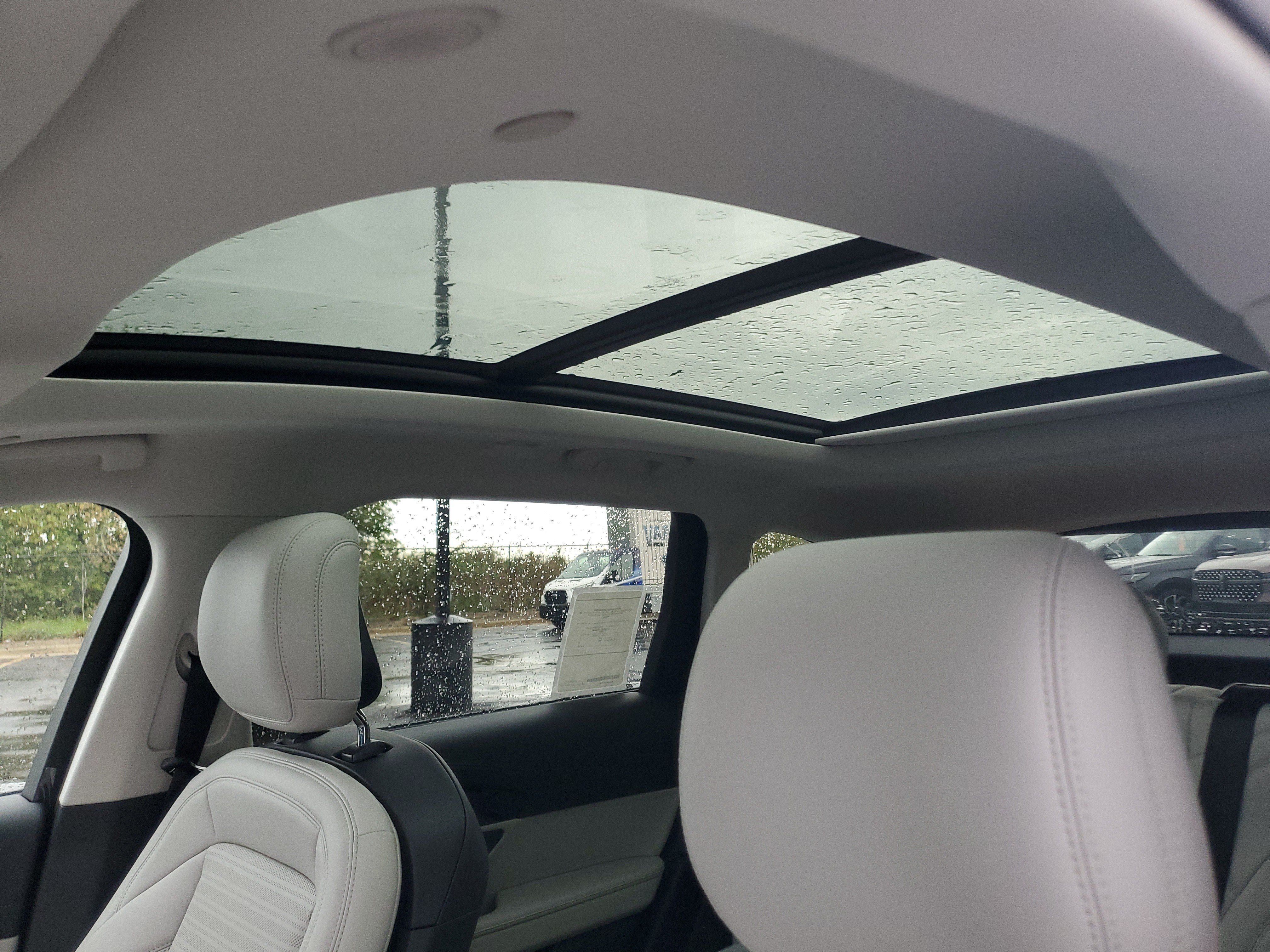 New 2026 Lincoln Nautilus Reserve w/ Jet Appearance Package AWD/4WD image 10