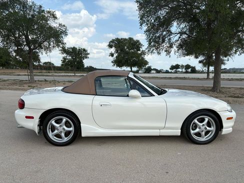 Used 2000 MAZDA MX-5 Miata RWD image 54