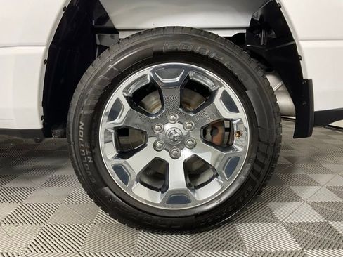 Used 2021 RAM 1500 Big Horn image 10