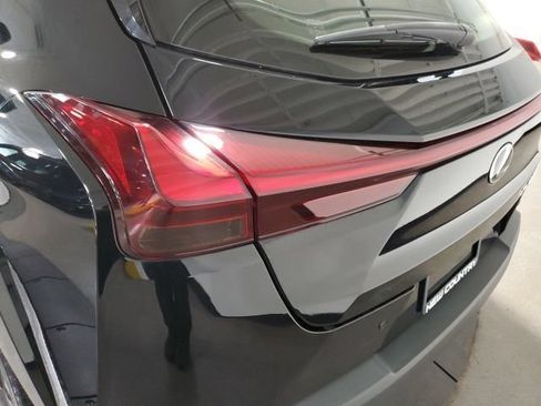 Used 2023 Lexus UX 250h AWD w/ Premium Package image 31