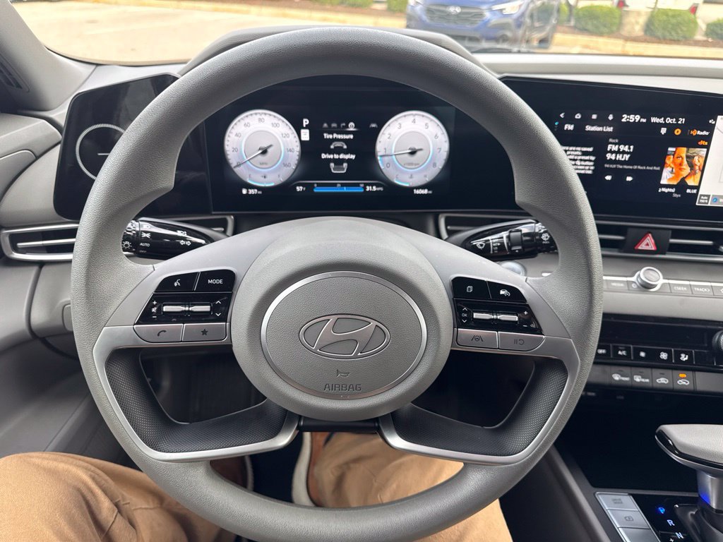 Used 2024 Hyundai Elantra SEL FWD image 14