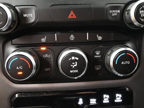 Used 2020 RAM 1500 Sport w/ Level 2 Equipment Goup w/2_L AWD/4WD image 8