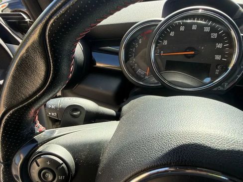 Used 2019 MINI Cooper S w/ Signature Upholstery Package FWD image 38