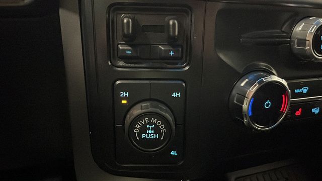 Used 2025 Ford F150 XLT w/ Equipment Group 302A MID AWD/4WD image 39