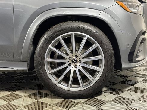 Certified 2025 Mercedes-Benz GLS 450 4MATIC image 37