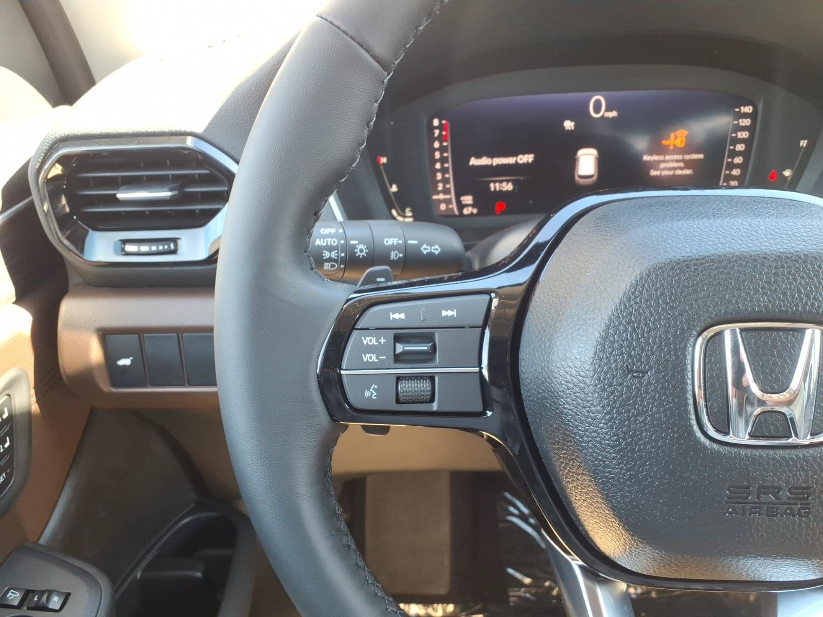 New 2026 Honda Pilot Touring image 12