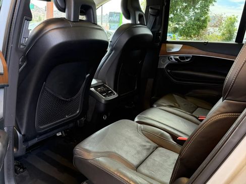 Used 2016 Volvo XC90 T6 Inscription w/ Vision Package AWD/4WD image 10