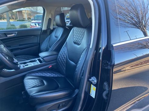 Used 2023 Ford Edge Titanium image 13