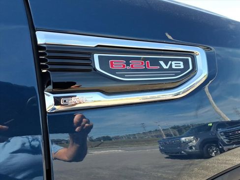 Used 2021 GMC Sierra 1500 SLT w/ SLT Premium Package image 10