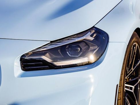 Used 2025 BMW M2 image 5