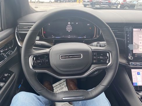 New 2022 Jeep Grand Wagoneer Series II image 19