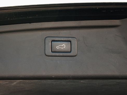 Used 2019 Subaru Outback 2.5i Touring w/ Protection Package #1 AWD/4WD image 32