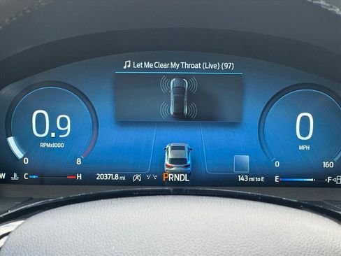 Used 2025 Ford Escape Platinum AWD/4WD image 15