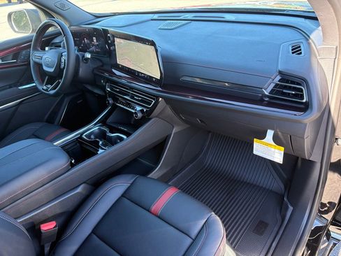 New 2026 Chevrolet Traverse RS image 29