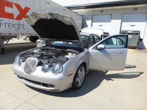 Used 2003 Jaguar S-TYPE R image 52