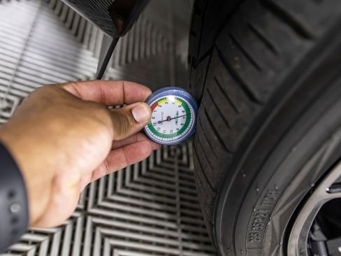 Used 2024 Land Rover Range Rover SE AWD/4WD image 16