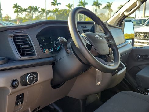 Used 2024 Ford Transit 250 Low Roof w/ Exterior Upgrade Package image 9