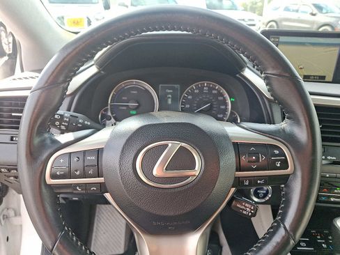 Used 2019 Lexus RX 450h image 16