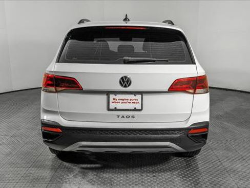 Used 2023 Volkswagen Taos S FWD image 7