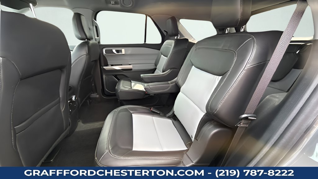 Used 2023 Ford Explorer XLT w/ Equipment Group 202A AWD/4WD image 23