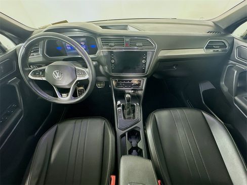 Used 2023 Volkswagen Tiguan SE R-Line image 10