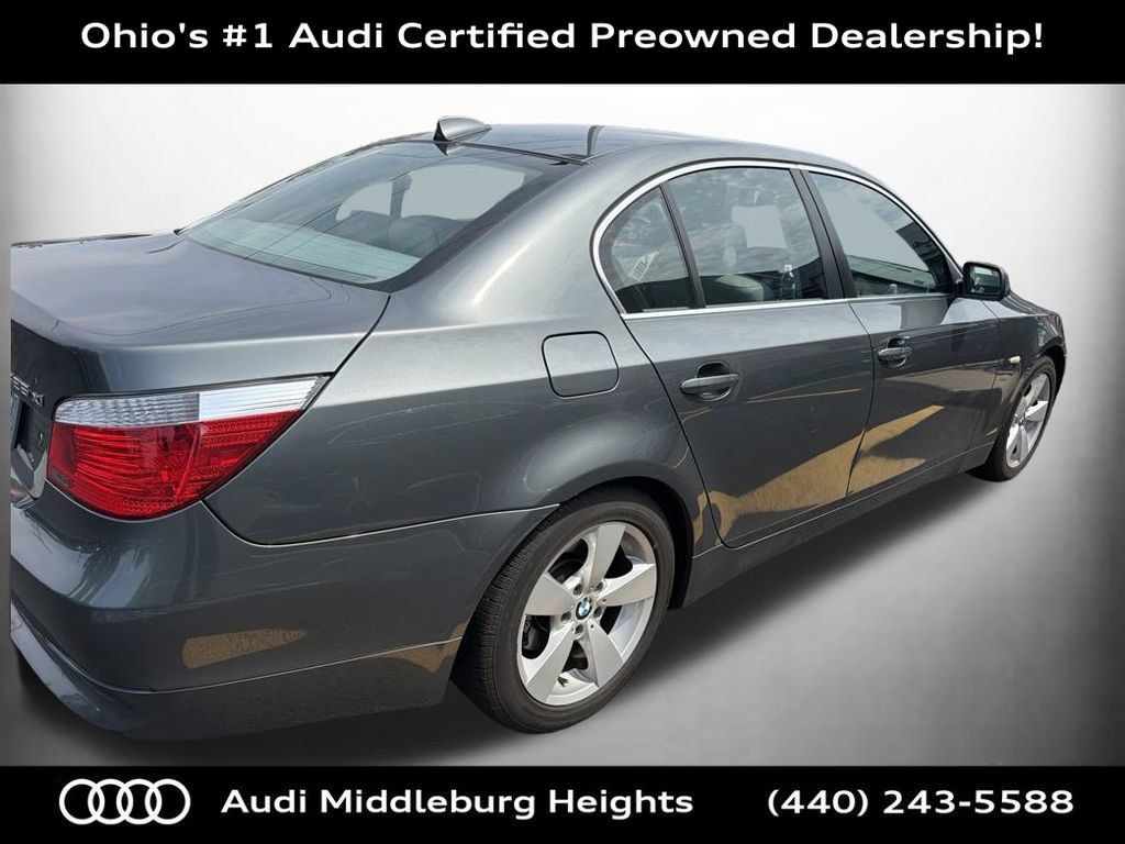 Used 2007 BMW 525xi Sedan AWD/4WD image 3
