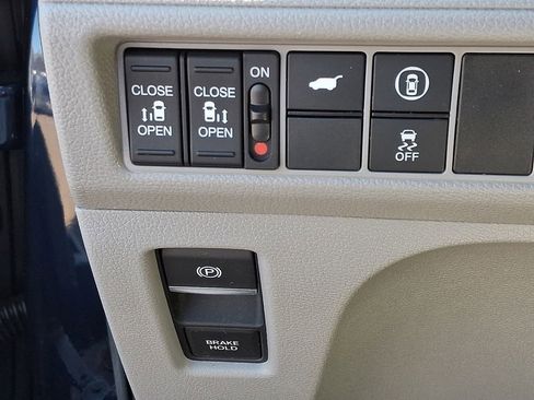 Used 2023 Honda Odyssey EX-L image 26