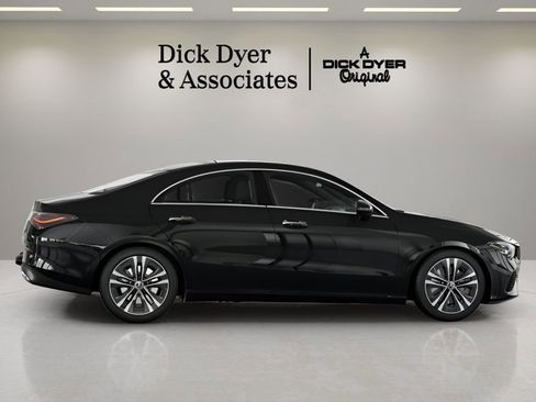 Used 2025 Mercedes-Benz CLA 250 image 8
