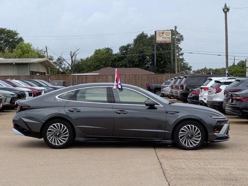 Used 2025 Hyundai Sonata SEL FWD image 9