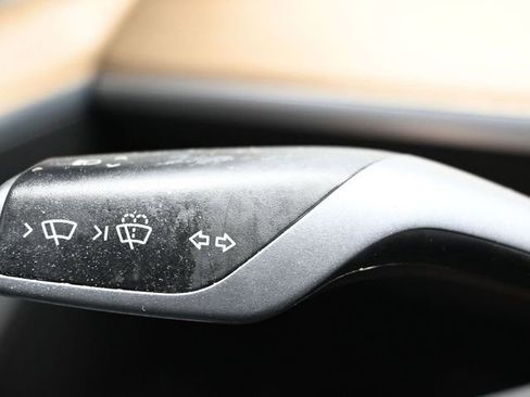 Used 2021 Tesla Model 3 Standard Range Plus image 15