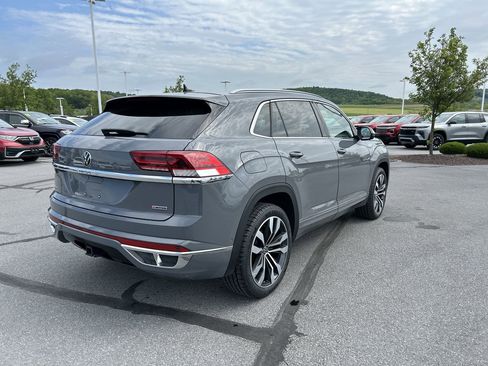 Used 2022 Volkswagen Atlas Cross Sport SEL Premium R-Line AWD/4WD image 7