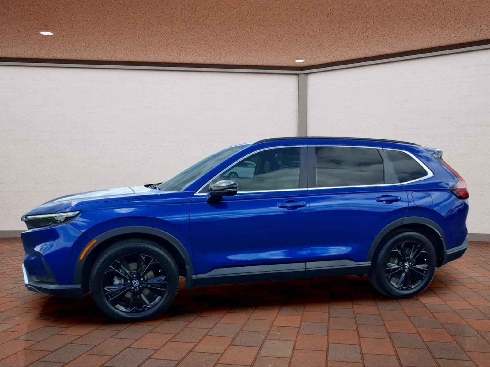 Used 2024 Honda CR-V Sport Touring image 5