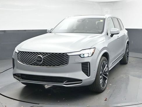 New 2026 Volvo XC90 B6 Plus w/ Protection Package Premier image 3