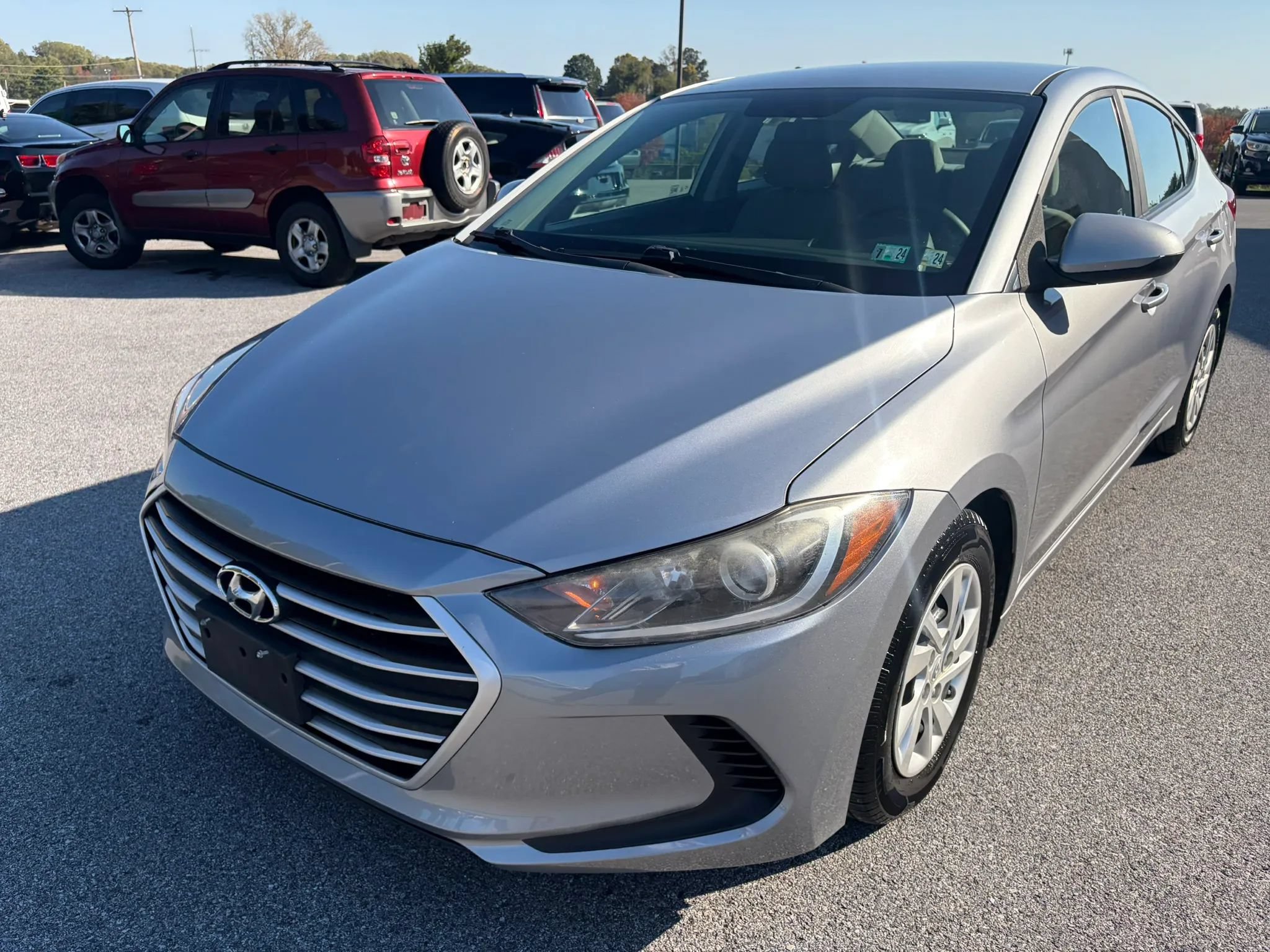Used 2017 Hyundai Elantra SE FWD image 6
