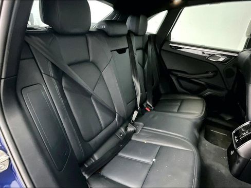 Used 2023 Porsche Macan image 35
