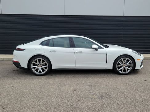 Certified 2026 Porsche Panamera 4 AWD/4WD image 6