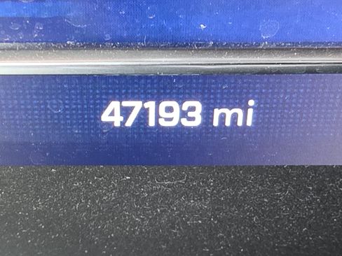 Used 2024 Chevrolet Silverado 1500 High Country w/ Technology Package image 18